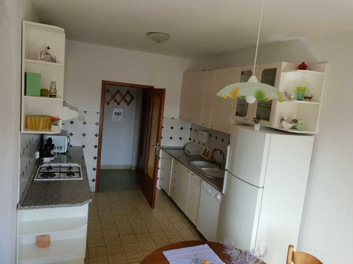 Apartman Dora Šmrika Eksteriør billede